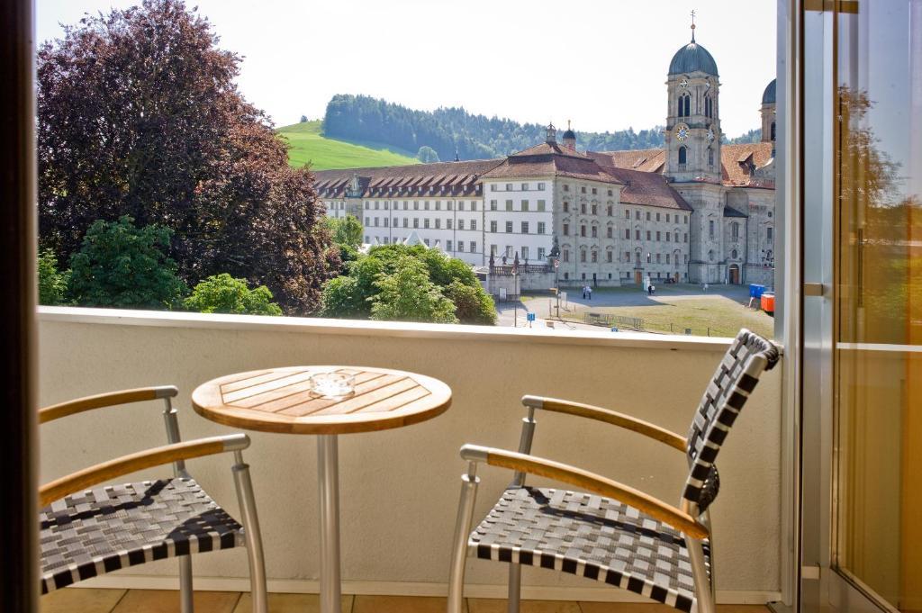 Hotel Drei Koenige Einsiedeln Oda fotoğraf